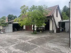 Kiskunhalas Szent József Iskola közelében 2 generációs családi ház eladó! - kép 7