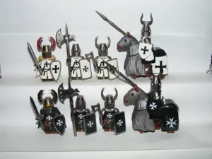 Lego Castle figurák kereszteslovag keresztes Teuton Lovag katona + 2 harci ló ÚJ - kép 2