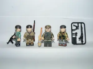 Lego 2. Világháborús Német katonák Lufwaffe Légierő MP40 Pz katona 4db ÚJ - kép 4