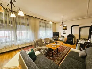 Kiskunhalas városközpont közeli tágas, 2 szintes családi ház! - kép 5