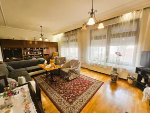 Kiskunhalas városközpont közeli tágas, 2 szintes családi ház! - kép 4