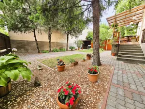 Kiskunhalas városközpont közeli tágas, 2 szintes családi ház! - kép 16