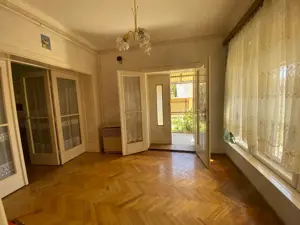 Kiskunhalas   Rákóczi téren 4 szobás ház melléképületekkel eladó! - kép 4