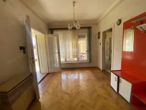 Kiskunhalas   Rákóczi téren 4 szobás ház melléképületekkel eladó! - kép 5