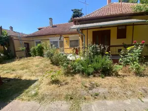 Kiskunhalas   Rákóczi téren 4 szobás ház melléképületekkel eladó! - kép 15