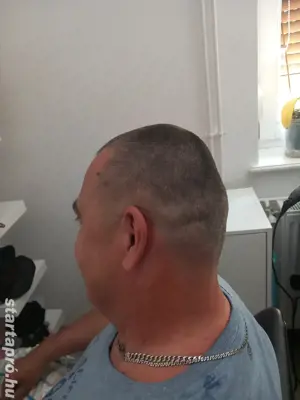 Vecsés Fodrasz A.H.Férfi hajvágás  06705510178