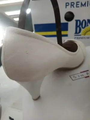 39-es Luszi alkalmi bőr cipő.  Egyszer viselt.  6000ft óbuda - kép 4