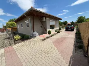 Családi ház eladó Cegléden  - kép 2