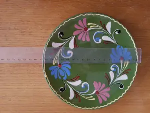 Párban eladó zöld, népi mázas kerámia tányér - kép 5