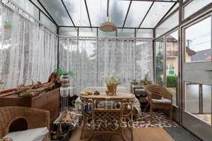 Kétlakásos, 7 szobás családi ház eladó    - kép 11