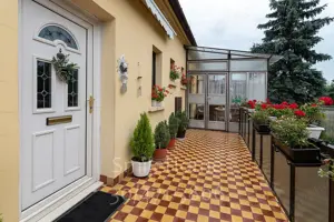 Kétlakásos, 7 szobás családi ház eladó    - kép 7