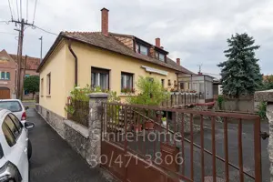 Kétlakásos, 7 szobás családi ház eladó    - kép 16