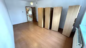 Belvárosban 70 nm-es magasföldszinten lévő fiatal tégla építésű gáz církós lakás eladó - kép 7