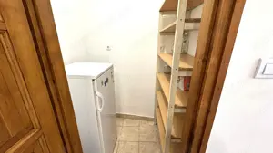 Belvárosban 70 nm-es magasföldszinten lévő fiatal tégla építésű gáz církós lakás eladó - kép 10