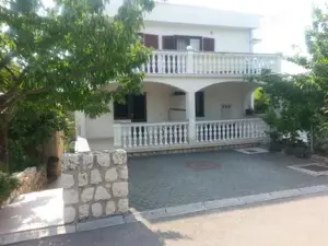 Apartmanok Malinskában a Krk-szigeten, Horvátországban  - kép 3