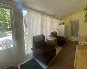 Kiskunhalas Hunyadi utcában 4 szobás, napelemes családi ház több melléképülettel! - kép 9