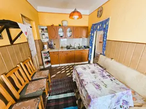 Tompa   Hunyadi utcában 82 m2-es  Kádárkocka  jellegű családi ház! - kép 7