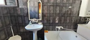 Péceli családi ház eladó szép nagy kerttel - kép 5