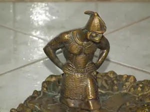 Ritka fajsúlyos réz Árpád vezér Honfoglalási dísztárgy - kép 2