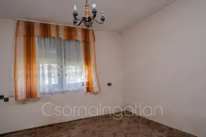 Babót - 1994-ben épült két lakrészes ház eladó - kép 9