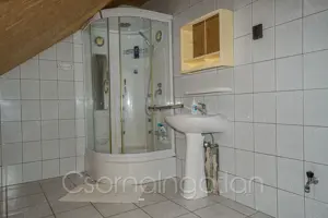 Babót - 1994-ben épült két lakrészes ház eladó - kép 14