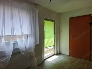 Cserkeszőlő belterületén, részben felújított lakóház eladó. - kép 8