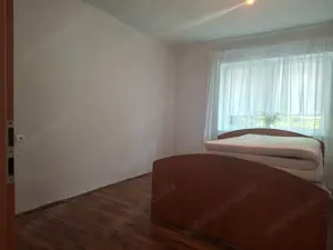 Cserkeszőlő belterületén, részben felújított lakóház eladó. - kép 5