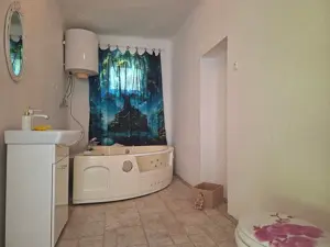 Cserkeszőlő belterületén, részben felújított lakóház eladó. - kép 4