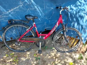 Pegasus agydinamós 28 as kerék 21 seb,kép szerinti állapot 28 ezer ft. Nem leszervizelt ezért ennyi  - kép 7