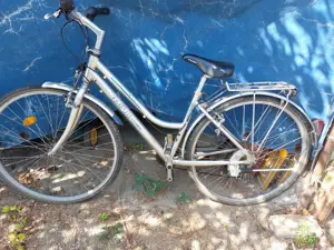 Taifun  28 as kerék 18 seb, aluváz kép szerinti állapot 15 ezer ft. Nem leszervizelt ezért ennyi az  - kép 2