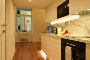 Exkluzív miniapartmanok a Belváros szívében külön bejárat, saját konyha és fürdő, azonnal költözhető - kép 3