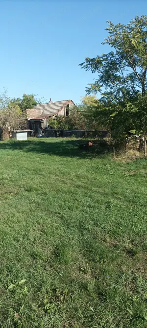 Kőszárhegy elején telek eladó - kép 2