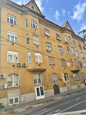 Zuglóban, nagypolgári földszinti lakás eladó! - kép 2