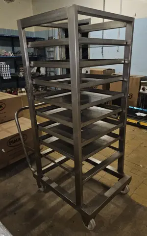 saválló ipari tepsitartó állvány 60x60 cm-es tepsi méret tálcatartó kocsi regál - kép 3