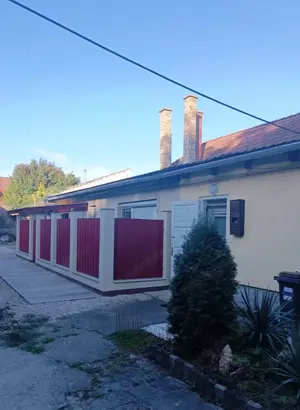 Eladó társasházi lakás Vácon a Rákóczi úton.  