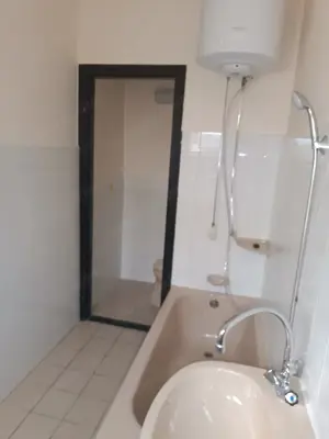 Eladó társasházi lakás Vácon a Rákóczi úton.   - kép 9