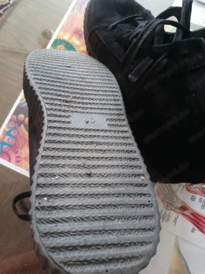 fekete 40-es magastalpú sportos női cipő 5000ft óbuda párszor használt személyes átvétel óbudán lakc - kép 5