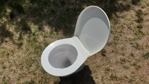 Cersanit WC csésze ülőkével eladó, hátsó kifolyású - kép 4