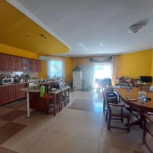 Monoron 3 szoba+2 nappalis, 180 m2-es családi ház 550 m2-es telekkel  - kép 2