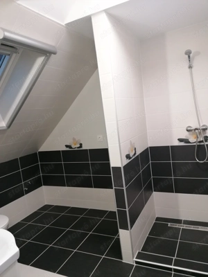 2szintes+ tetőtérbeépítéses családiház  - kép 5