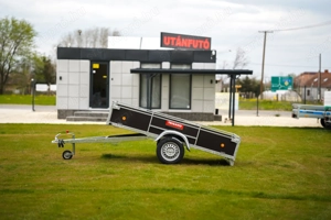 Új 2.5m-es - billenős - fa oldalfalas utánfutó (750kg) akciósan csak 490.000 Ft - kép 4