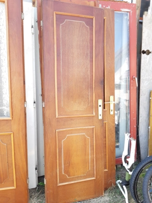 Beltéri ajtólap 62,5x201,5cm teli falcos jobbos - kép 2