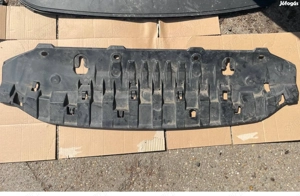 Skoda Superb III alsó motorvédő burkolat posta megoldható - kép 2