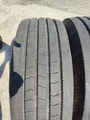 305 70 R19.5 használt kormányzott teherautógumik Dunlop SP344 305 70 R19.5 - kép 3
