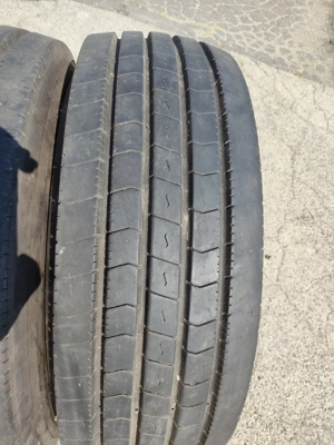 305 70 R19.5 használt kormányzott teherautógumik Dunlop SP344 305 70 R19.5 - kép 4