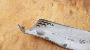 Kymco Xciting 250 - 500 taposó alatti idom jobbos - kép 7