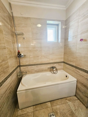 Harkakötöny központjában igényesen felújított családi ház eladó! - kép 9