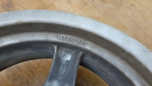 Kymco Xciting 250 hátsó felni - kép 4