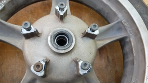 Kymco Xciting 250 első kerék - kép 4