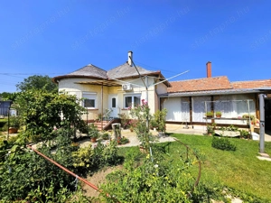 Harkakötöny központjában igényesen felújított családi ház eladó! - kép 15